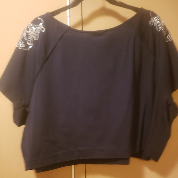 Plus size sequin crop top - Picture 4 of 4
